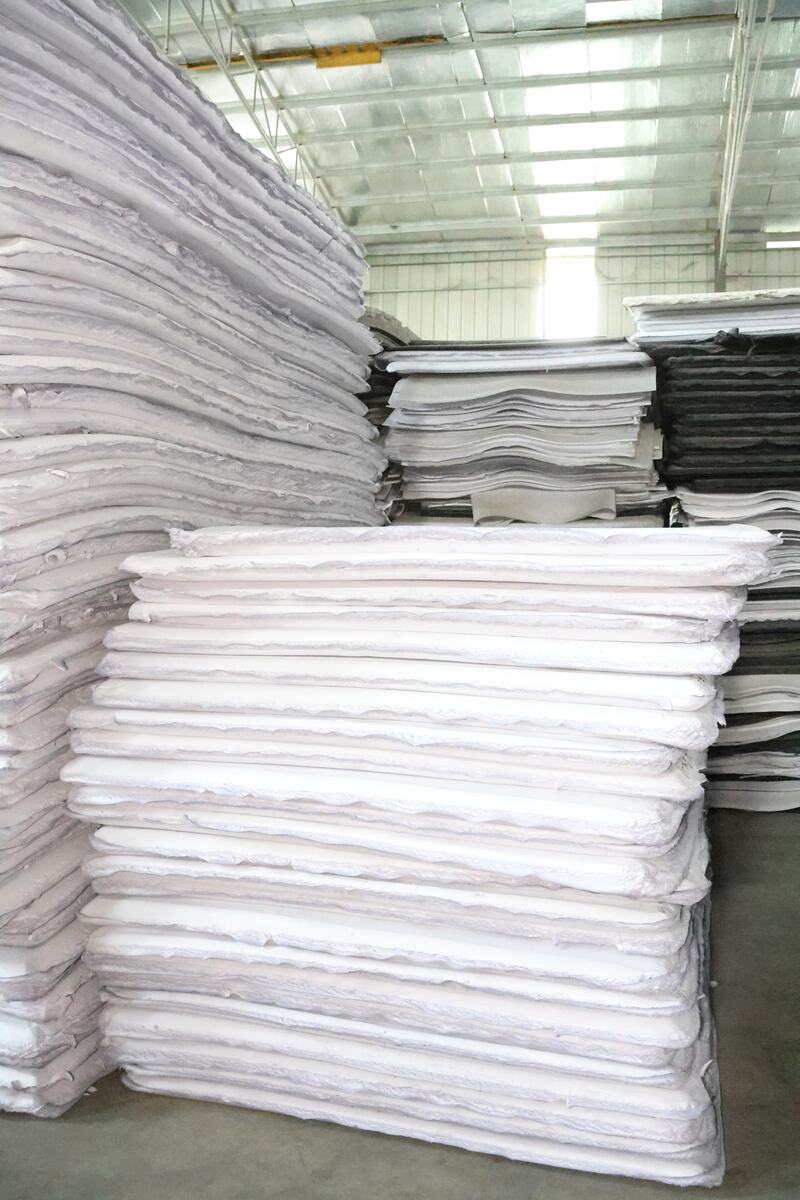 White EVA Foam Slab Thickness Reference